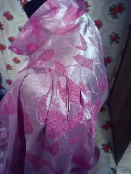 Retro halenka s netopýrem 10