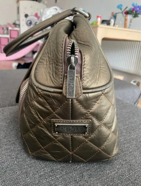 Bronzová kabelka Chanel 16