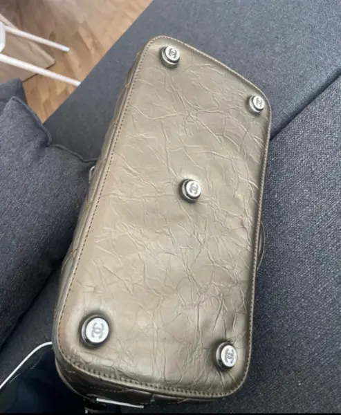 Bronzová kabelka Chanel 15