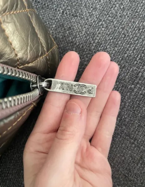 Bronzová kabelka Chanel 5