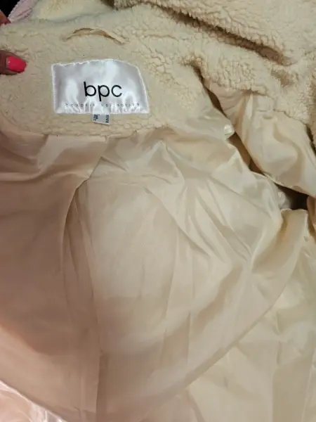 Dámský béžový kabát bpc s kapucí 4