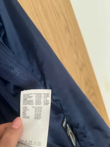 Dámská lehká bunda značky Geox 6