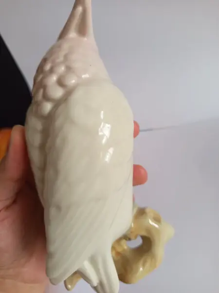 Porcelánový papoušek  2