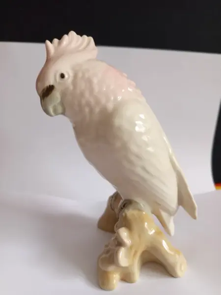 Porcelánový papoušek  10