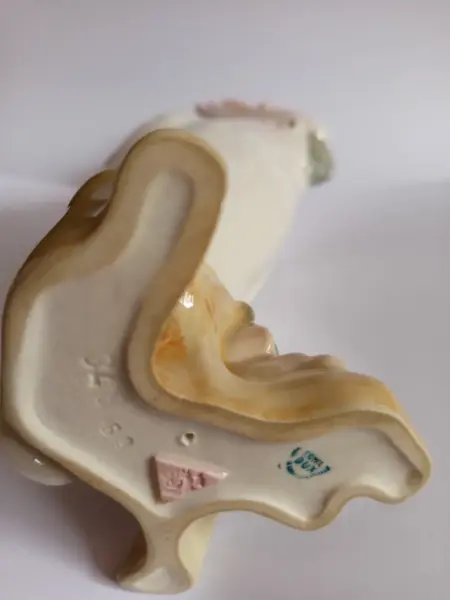 Porcelánový papoušek  6