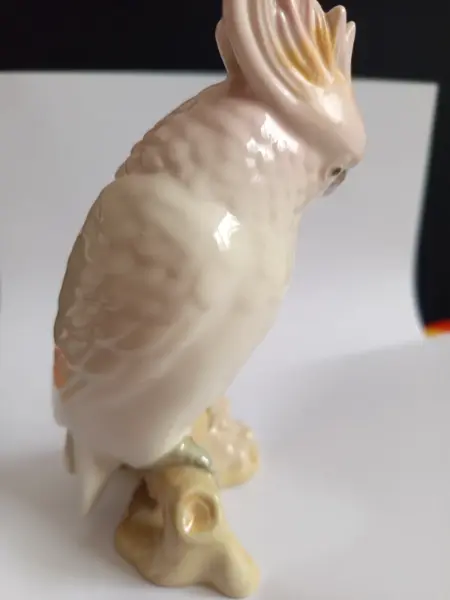 Porcelánový papoušek  8