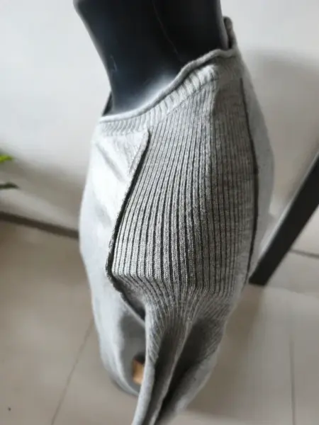 Pánský šedý svetr Colin's s výstřihem do V, XL 3