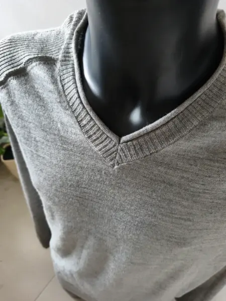 Pánský šedý svetr Colin's s výstřihem do V, XL 2