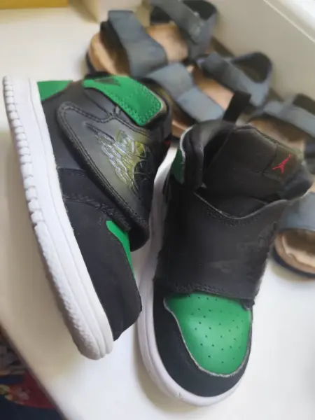 Dětské boty Jordan, vel. 25
